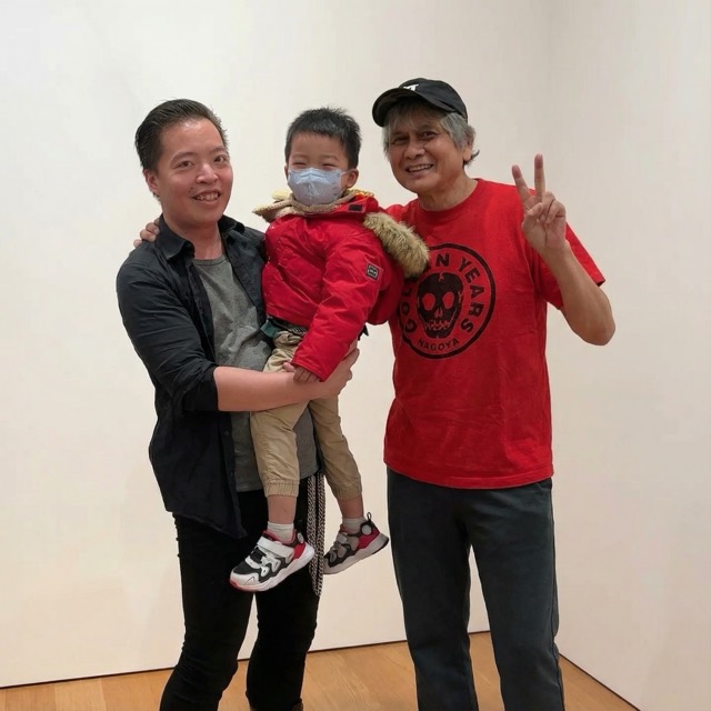 Rembrandt Law Yui-Ning — Untitled (this_three_characters_more_friendly_polite_buddy_in_photo_op_pose_maintain_likeness_and_environment_gwj6e9d3gbeqb248au5z_1) — At Studio and Events